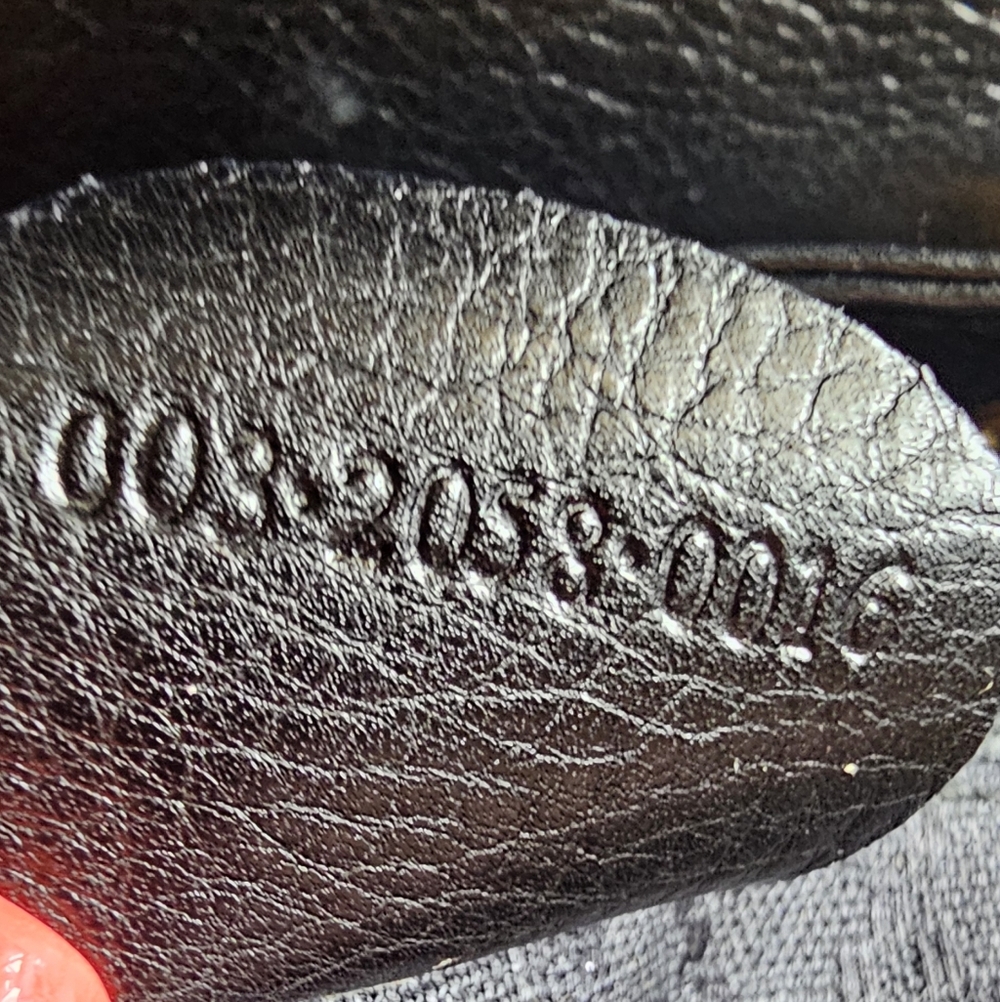 Gucci Black Leather Backpack with Bamboo Accents - Picture 8 of 15